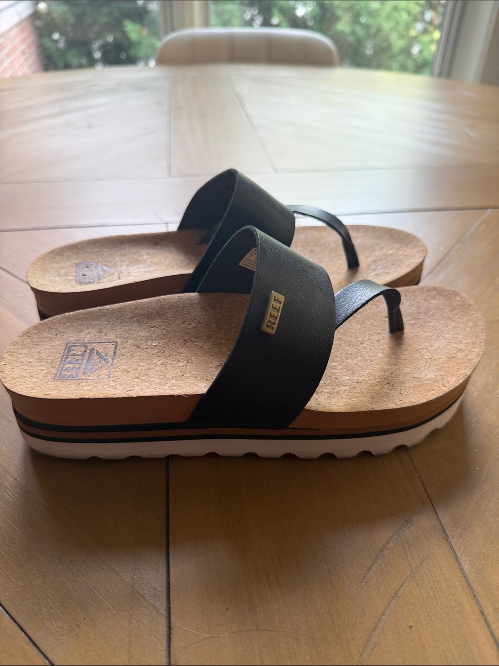 Reef Black Strap Cork Footbed Thong Sandals - Picture 2 of 3